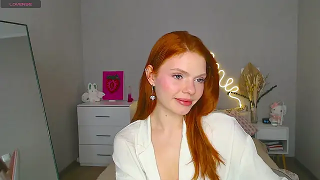 Snapshot of Red__Candy chatting on February 2025 12:54:01 PM Red Candy online show from February 2025 12:54:01 PM