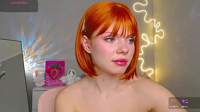 Snapshot of Red__Candy chatting on February 2025 02:10:02 PM Red Candy online show from February 2025 02:10:02 PM