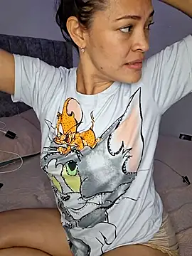 Snapshot of Sara_P10 chatting on March 2025 08:04:02 AM Sara P10 online show from March 2025 08:04:02 AM