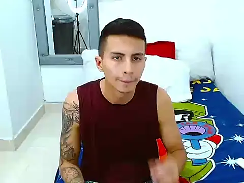 Snapshot of Velk_hot chatting on November 2025 08:19:01 PM Velk hot online show from November 2025 08:19:01 PM