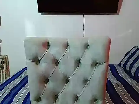 Snapshot of Velk_hot chatting on April 2026 11:59:01 AM Velk hot online show from April 2026 11:59:01 AM