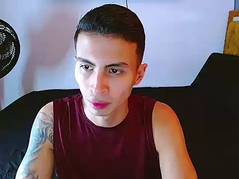 Snapshot of Velk_hot chatting on April 2026 01:46:01 PM Velk hot online show from April 2026 01:46:01 PM