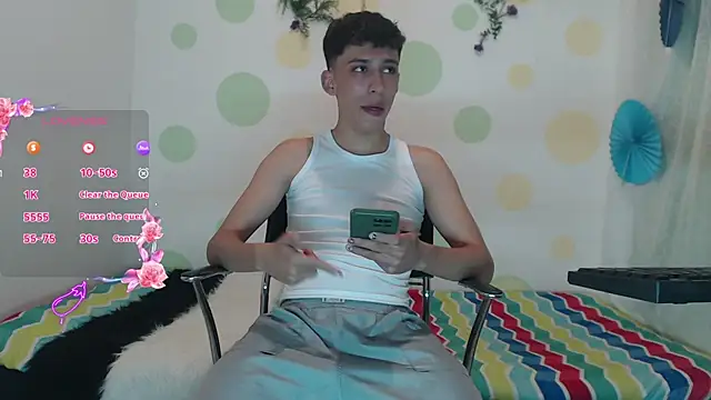 Snapshot of Eric_lion chatting on December 2024 11:00:01 PM Eric lion online show from December 2024 11:00:01 PM