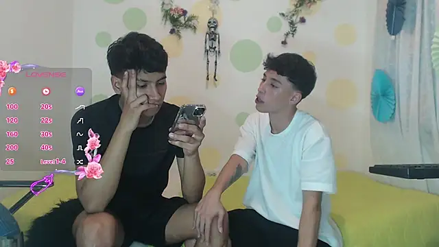 Snapshot of Eric_lion chatting on March 2025 07:27:02 PM Eric lion online show from March 2025 07:27:02 PM