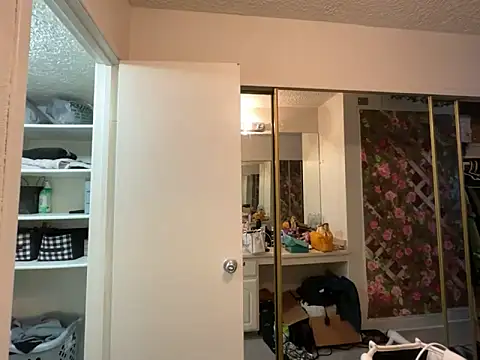 Snapshot of GoddessNih chatting on October 2025 04:24:02 PM GoddessNih online show from October 2025 04:24:02 PM