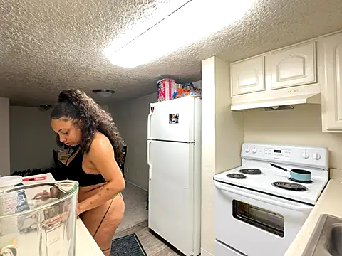 Snapshot of GoddessNih chatting on November 2025 06:41:02 PM GoddessNih online show from November 2025 06:41:02 PM