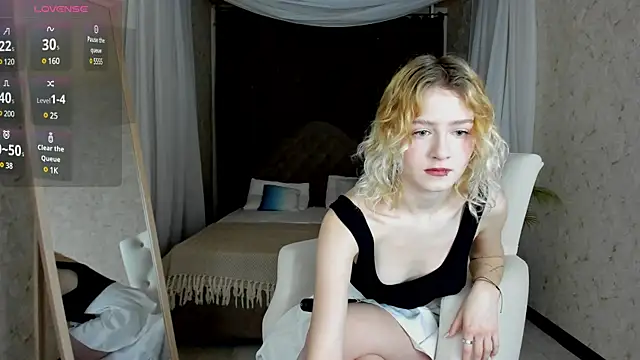 Snapshot of jenny_bunny_ chatting on December 2024 01:25:01 AM jenny bunny online show from December 2024 01:25:01 AM
