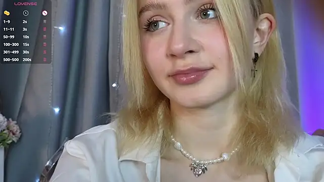 Snapshot of jenny_bunny_ chatting on February 2025 07:29:01 AM jenny bunny online show from February 2025 07:29:01 AM