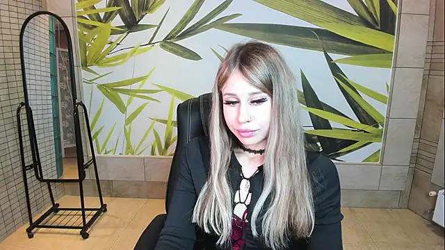 Snapshot of mila_camilla chatting on September 2025 01:53:01 AM mila camilla online show from September 2025 01:53:01 AM