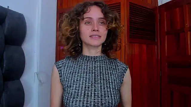 Snapshot of fulfill_fantasies1 chatting on September 2025 12:50:01 PM fulfill fantasies1 online show from September 2025 12:50:01 PM