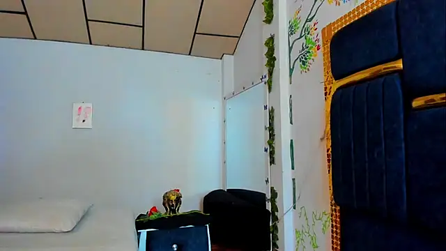 Snapshot of fulfill_fantasies1 chatting on September 2025 12:32:02 PM fulfill fantasies1 online show from September 2025 12:32:02 PM