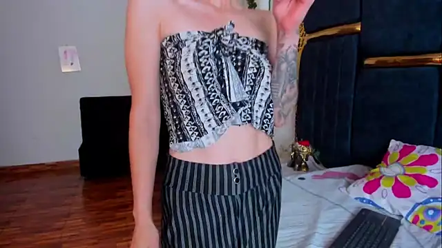 Snapshot of fulfill_fantasies1 chatting on October 2025 03:33:02 PM fulfill fantasies1 online show from October 2025 03:33:02 PM