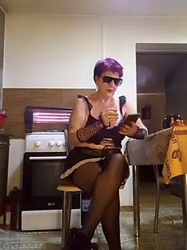 Snapshot of Ely_Elenita chatting on November 2025 10:15:01 AM Ely Elenita online show from November 2025 10:15:01 AM