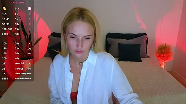 Snapshot of AlisssaRose chatting on September 2025 09:27:01 PM AlisssaRose online show from September 2025 09:27:01 PM