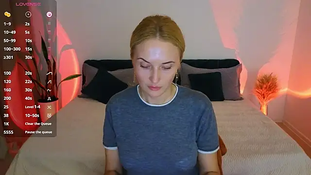 Snapshot of AlisssaRose chatting on October 2025 04:38:01 PM AlisssaRose online show from October 2025 04:38:01 PM