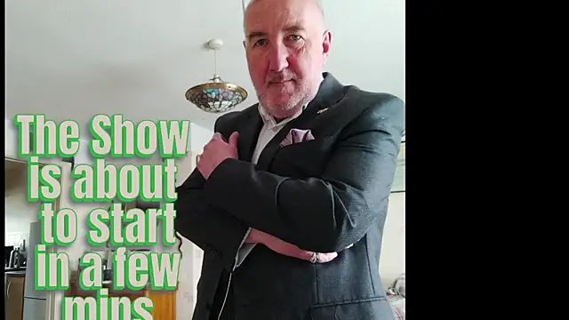 Adamdaddybear online show from November 2025 07:19:02 AM