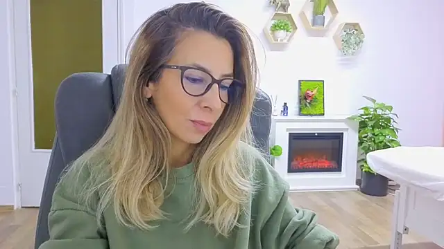 Snapshot of SukyGirl chatting on October 2025 07:41:01 AM SukyGirl online show from October 2025 07:41:01 AM