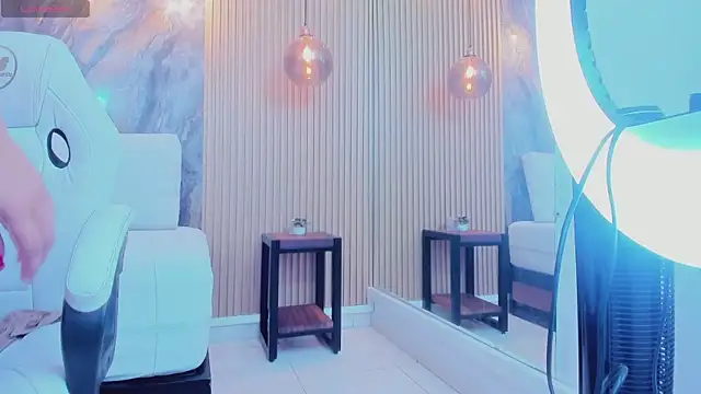 ella harper online show from September 2025 02:38:02 AM