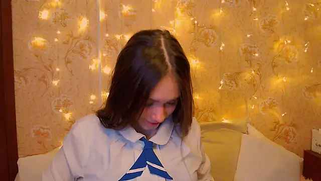 fluffy kitty  online show from January 2026 11:54:01 PM