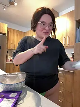 Snapshot of Sweetleeahxx chatting on January 2025 01:13:01 PM Sweetleeahxx online show from January 2025 01:13:01 PM