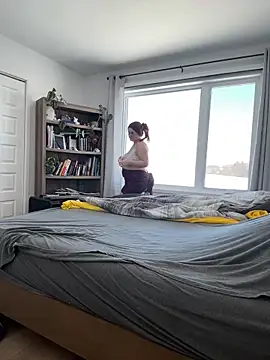 Snapshot of Sweetleeahxx chatting on February 2025 04:20:02 PM Sweetleeahxx online show from February 2025 04:20:02 PM