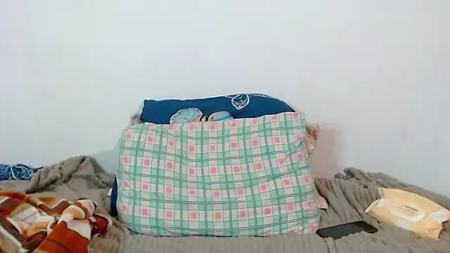 Snapshot of SallyMkn chatting on October 2025 01:23:01 PM SallyMkn online show from October 2025 01:23:01 PM