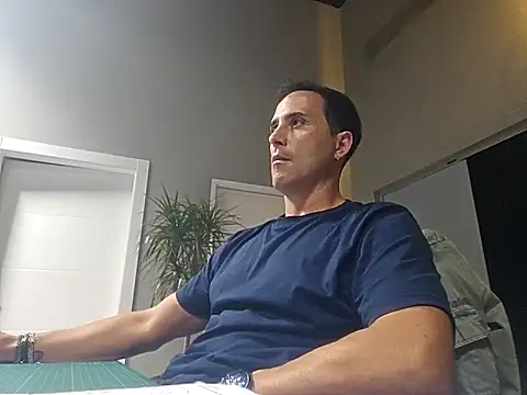 Lucas   81 online show from October 2025 07:48:01 PM