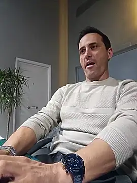 Lucas   81 online show from January 2026 07:19:01 PM