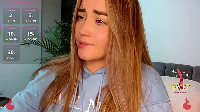 Lucia star   online show from October 2025 11:14:02 PM