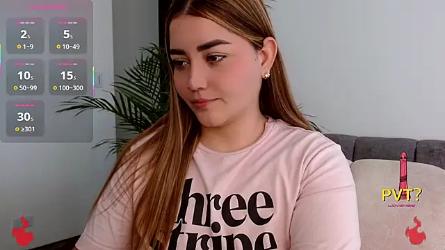 Lucia star   online show from October 2025 04:19:01 PM