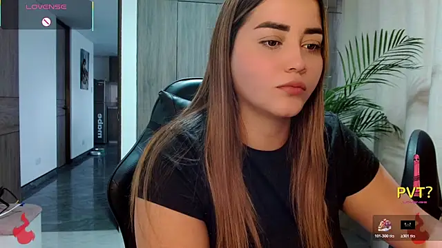 Snapshot of Lucia_star__ chatting on February 2026 10:00:02 PM Lucia star online show from February 2026 10:00:02 PM