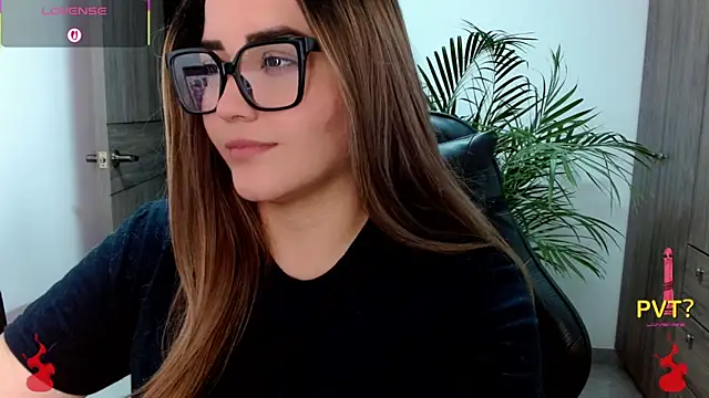 Lucia star   online show from May 2026 03:12:01 AM