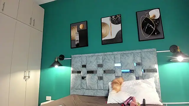 MAVIE IVANOVA online show from February 2026 12:15:01 PM