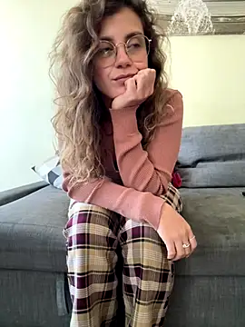 ItalianiMuli online show from October 2025 12:45:01 PM