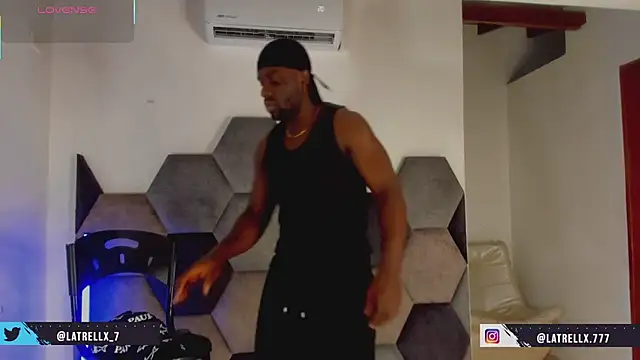Latrellx7 online show from June 2026 04:09:01 AM