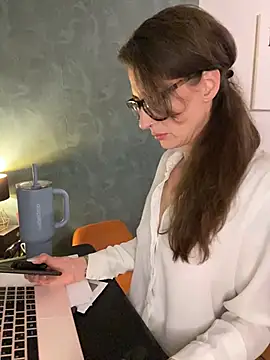 Thunder-Cunt online show from February 2026 03:26:02 PM