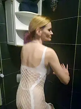 LillyAn123 online show from January 2025 01:31:02 AM