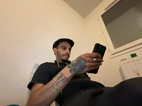 Rebeu313 online show from October 2025 09:27:02 PM