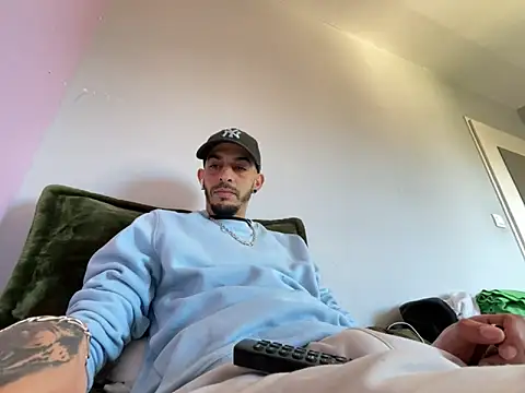 Rebeu313 online show from March 2026 11:02:01 AM