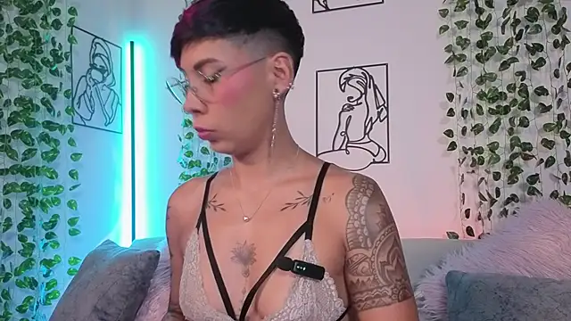 MiaMorgan  online show from May 2026 03:06:01 PM