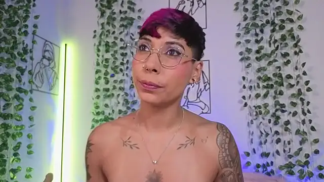 MiaMorgan  online show from May 2026 03:20:02 PM