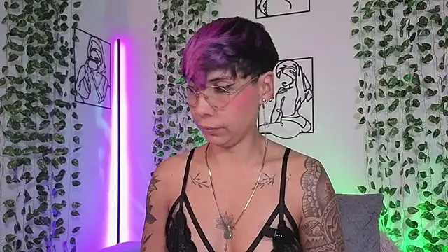 MiaMorgan  online show from June 2026 04:05:02 PM