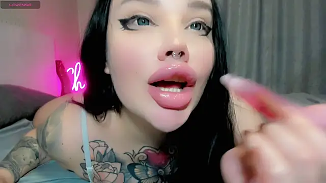Aira vi online show from May 2026 03:18:01 PM