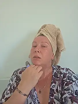YOUR ELENA online show from June 2026 02:34:01 PM