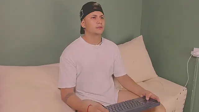 mathias cocks online show from September 2025 09:47:02 PM