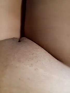 Snapshot of Khaleyssi chatting on December 2024 10:20:01 PM Khaleyssi online show from December 2024 10:20:01 PM