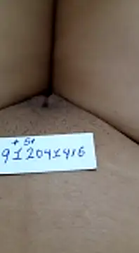 Snapshot of Khaleyssi chatting on January 2025 07:43:01 AM Khaleyssi online show from January 2025 07:43:01 AM