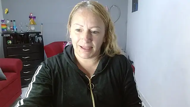 Snapshot of emperabigbootybigass chatting on January 2025 12:15:01 PM emperabigbootybigass online show from January 2025 12:15:01 PM