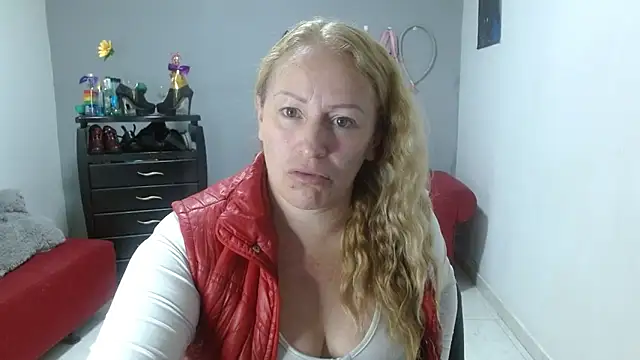 Snapshot of emperabigbootybigass chatting on January 2025 01:05:01 PM emperabigbootybigass online show from January 2025 01:05:01 PM