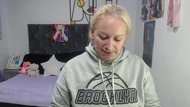 emperabigbootybigass online show from June 2026 12:42:01 PM